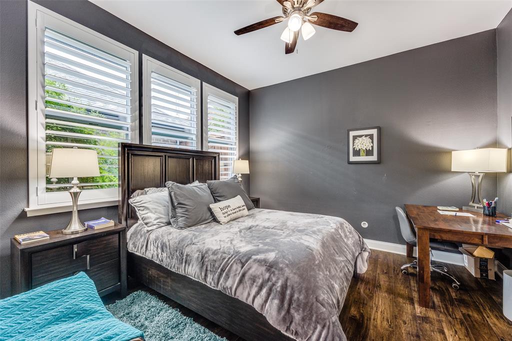 6222 TWIN OAKS Circle