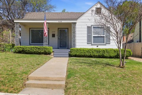 Photo of 4108 Locke Avenue, Fort Worth, TX 76107 (MLS # 21213102)