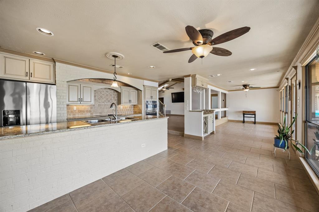 Country Club Shores - Residential