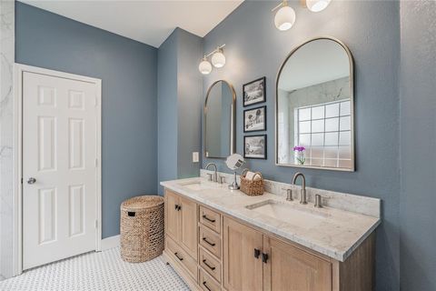 Tiny photo for 3320 Circlewood Court, Grapevine, TX 76051 (MLS # 21195379)