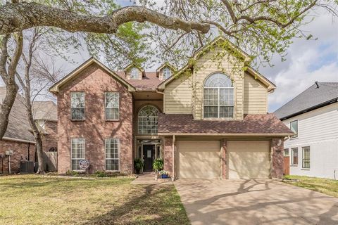 Photo of 3320 Circlewood Court, Grapevine, TX 76051 (MLS # 21195379)