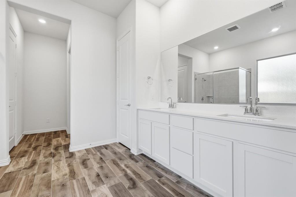 Viridian Village 3a - Residential