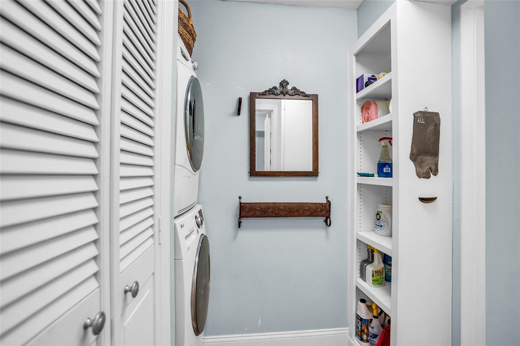 Carlton House Condo - Residential