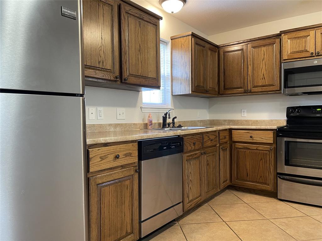 W Main Place - Residential