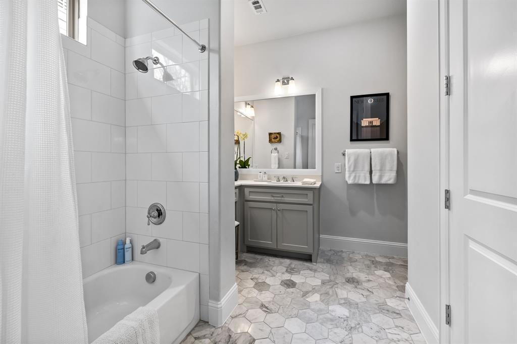 Linwood Place - Residential