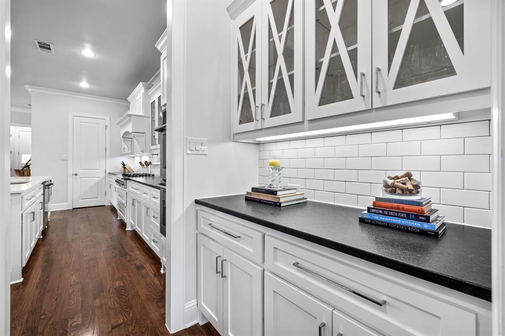 Linwood Place - Residential