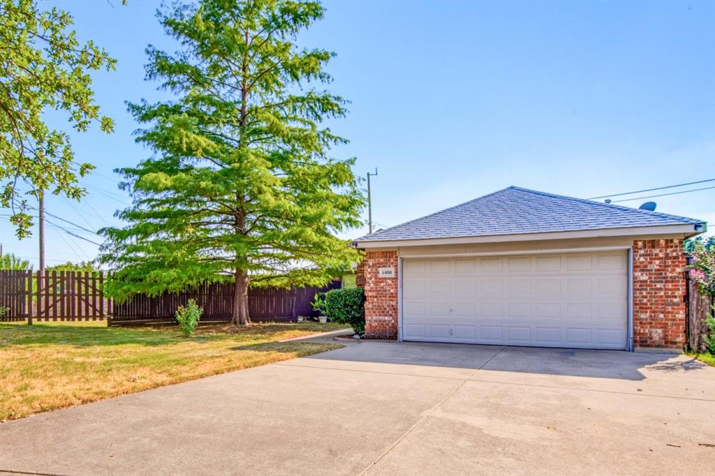 Photo of 1400 Rancho Dominguez Road, Corinth, TX 76210 (MLS # 21350875)