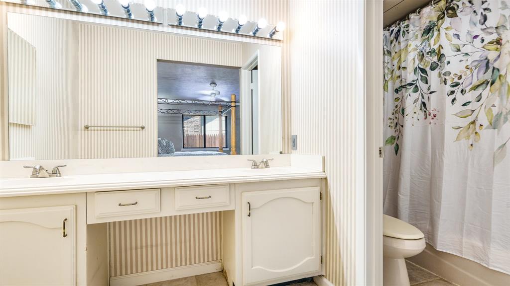 Village Glen 02 - Residential