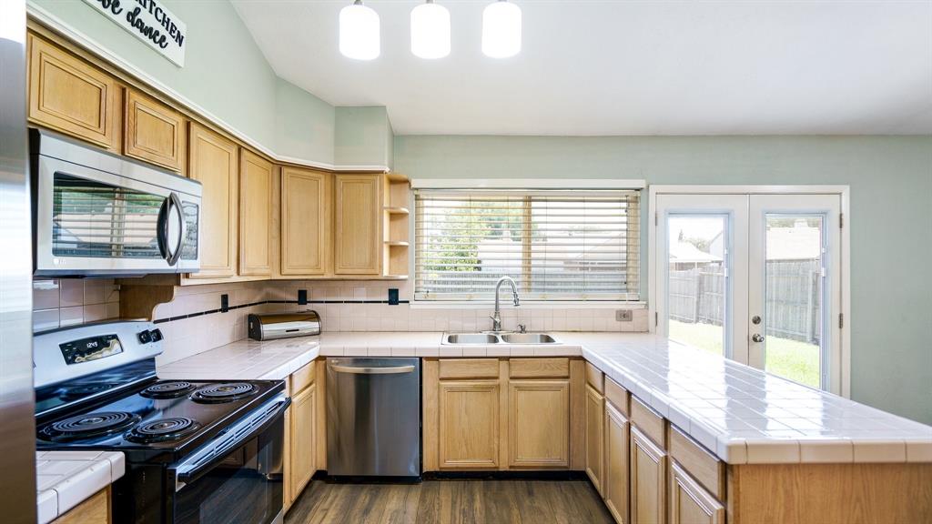 Village Glen 02 - Residential