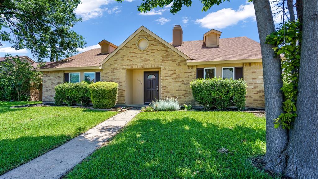 Village Glen 02 - Residential