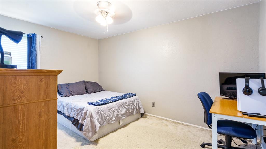 Village Glen 02 - Residential