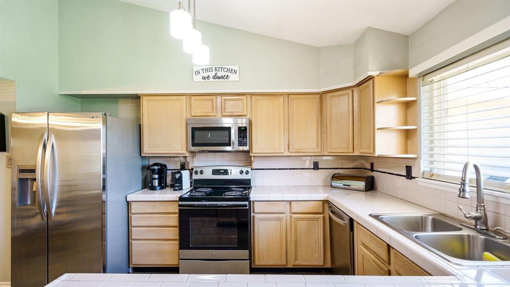 Village Glen 02 - Residential