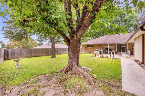 Tiny photo for 7959 Greenhollow Lane, Dallas, TX 75240 (MLS # 21341393)