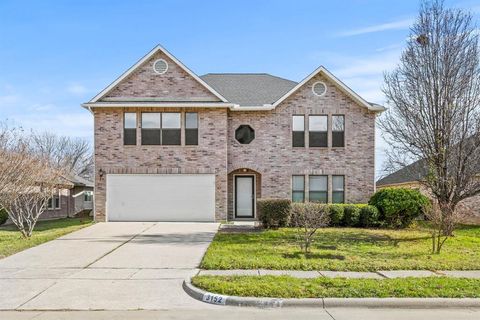 Photo of 3152 Spyglass Drive, Grand Prairie, TX 75052 (MLS # 21146096)