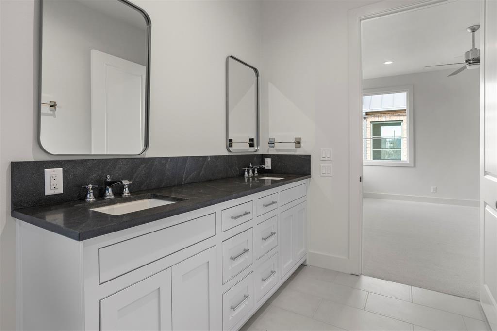 CHAMBERLAIN ARLINGTON HTS 1ST BLOCK - Residential