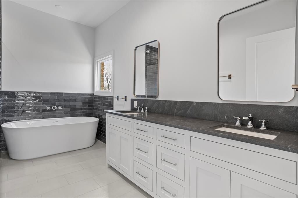 CHAMBERLAIN ARLINGTON HTS 1ST BLOCK - Residential