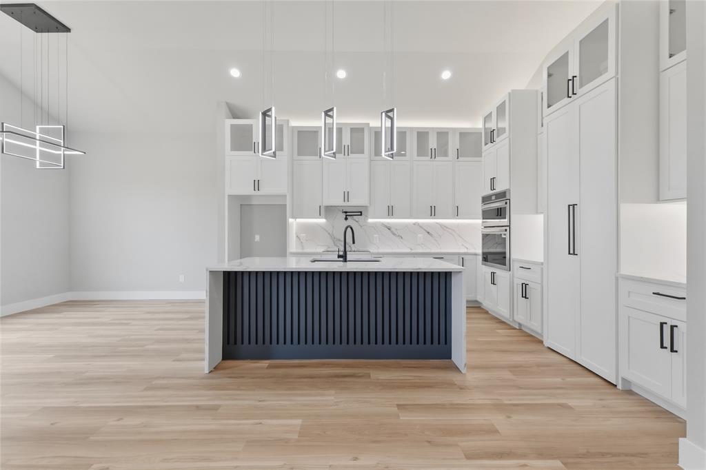 ERVAY TERRACE - Residential