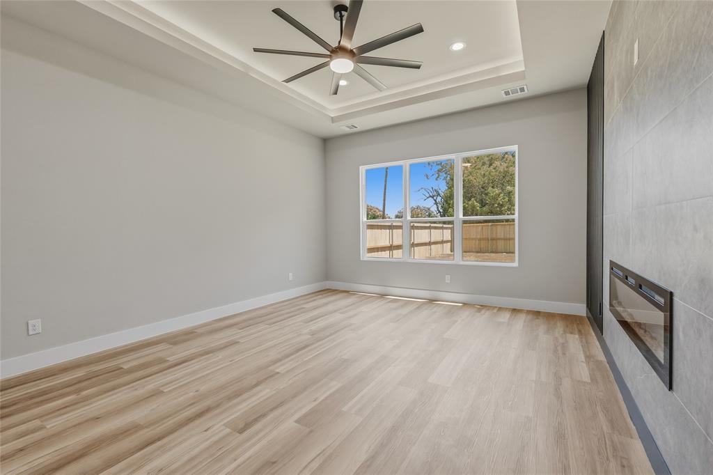 ERVAY TERRACE - Residential