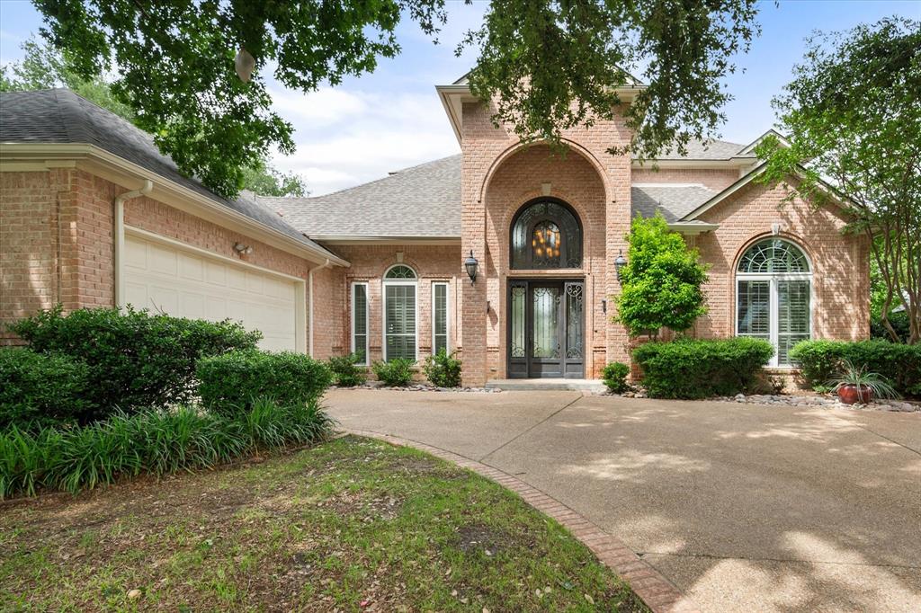 900 Riviera Drive