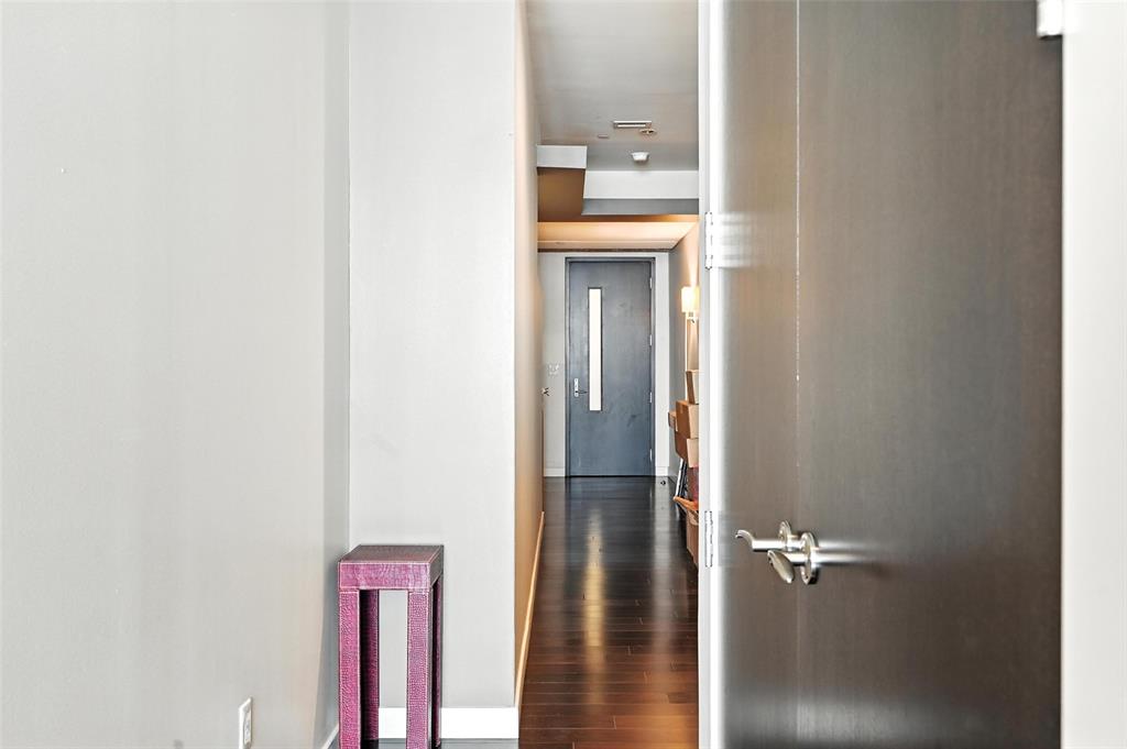 One Montgomery Plaza Residence Condo - Residential Lease