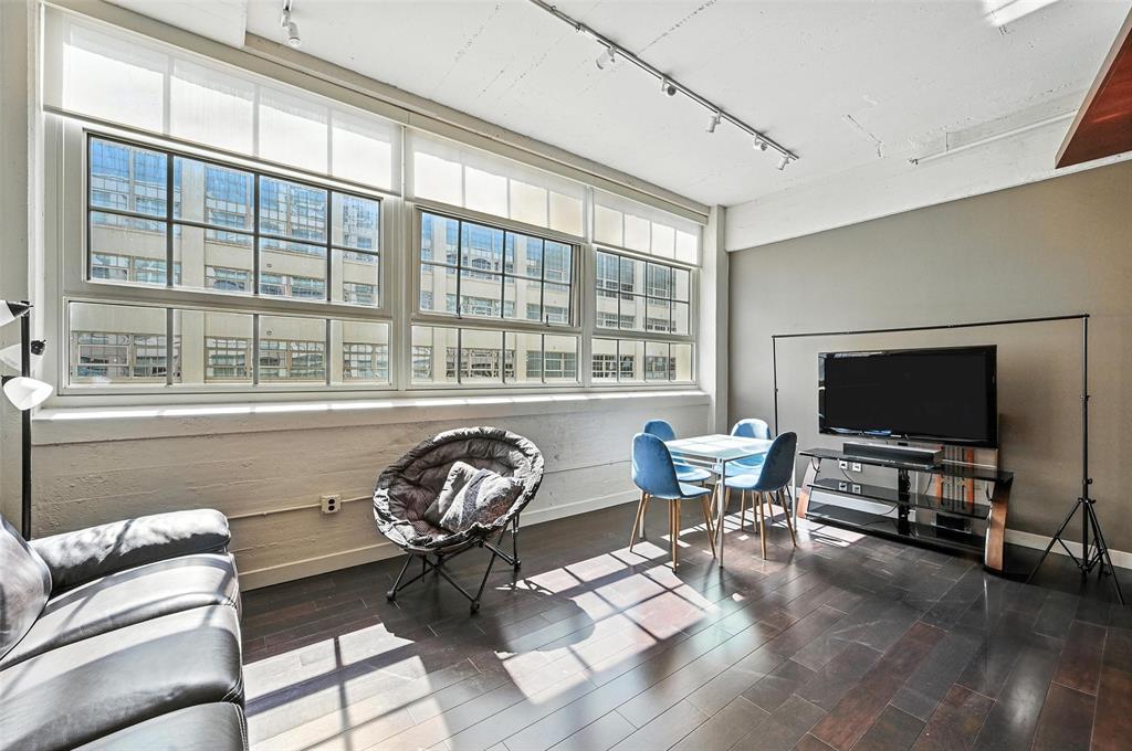 One Montgomery Plaza Residence Condo - Residential Lease