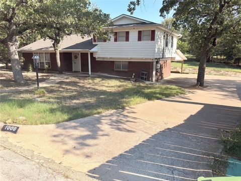 1009 11th Street NW Mineral Wells TX 76067