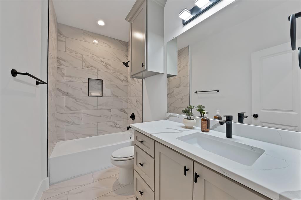 Whispering Oaks - Residential