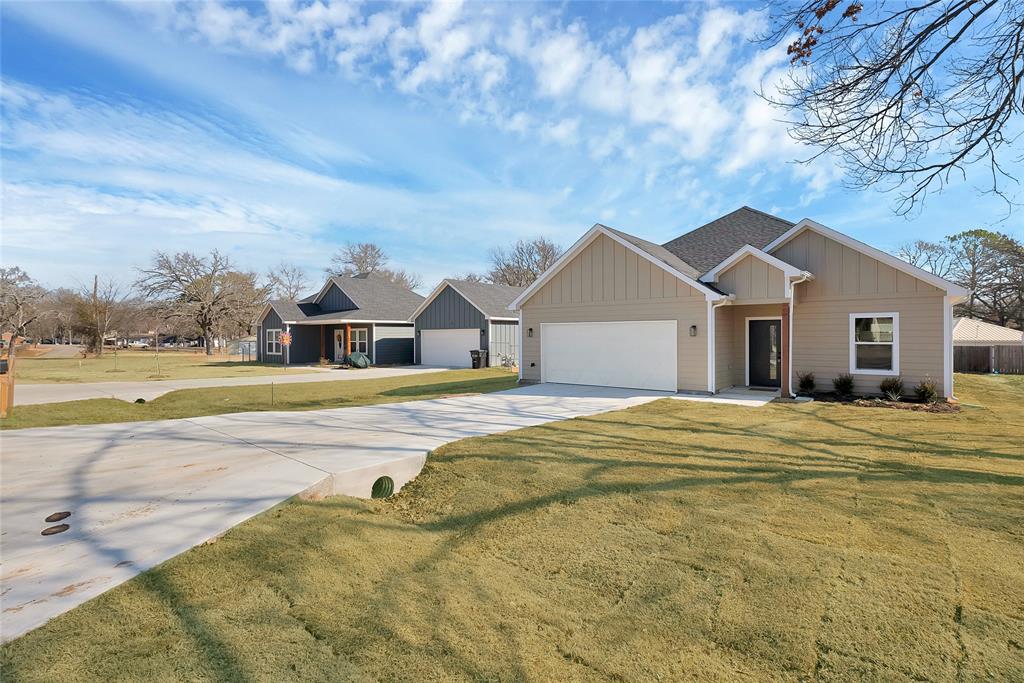 Whispering Oaks - Residential