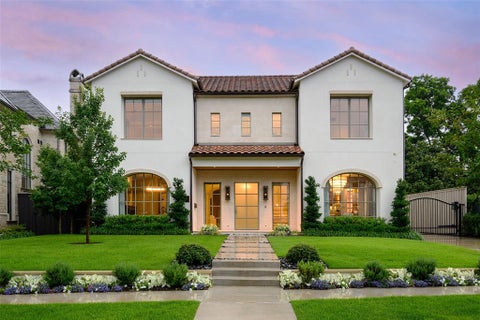 Photo of 4505 S Versailles Avenue, Highland Park, TX 75205 (MLS # 21279095)