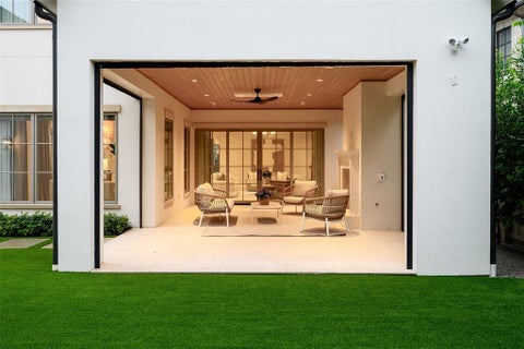Tiny photo for 4505 S Versailles Avenue, Highland Park, TX 75205 (MLS # 21279095)