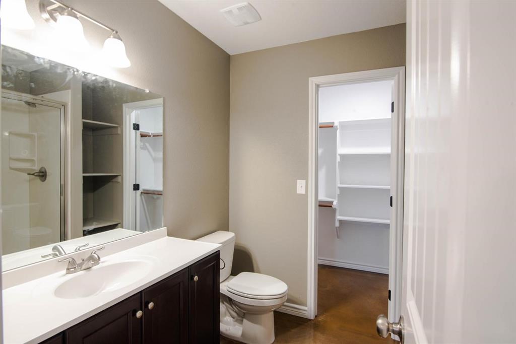 FAIRVIEW ADDN, BLOCK 12, LOT 12R, RPLT BLK 12 - Residential