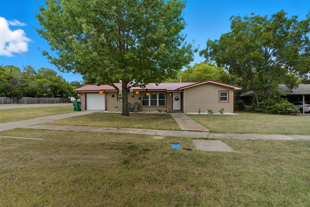 1431 W Lingleville Road