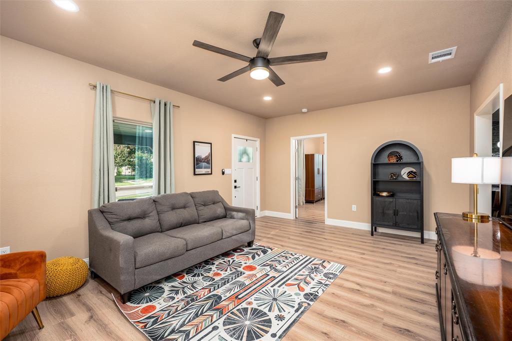 T T Bradley Add - Residential