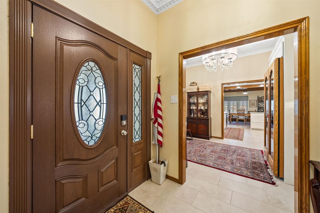 2533 Stonegate Drive N