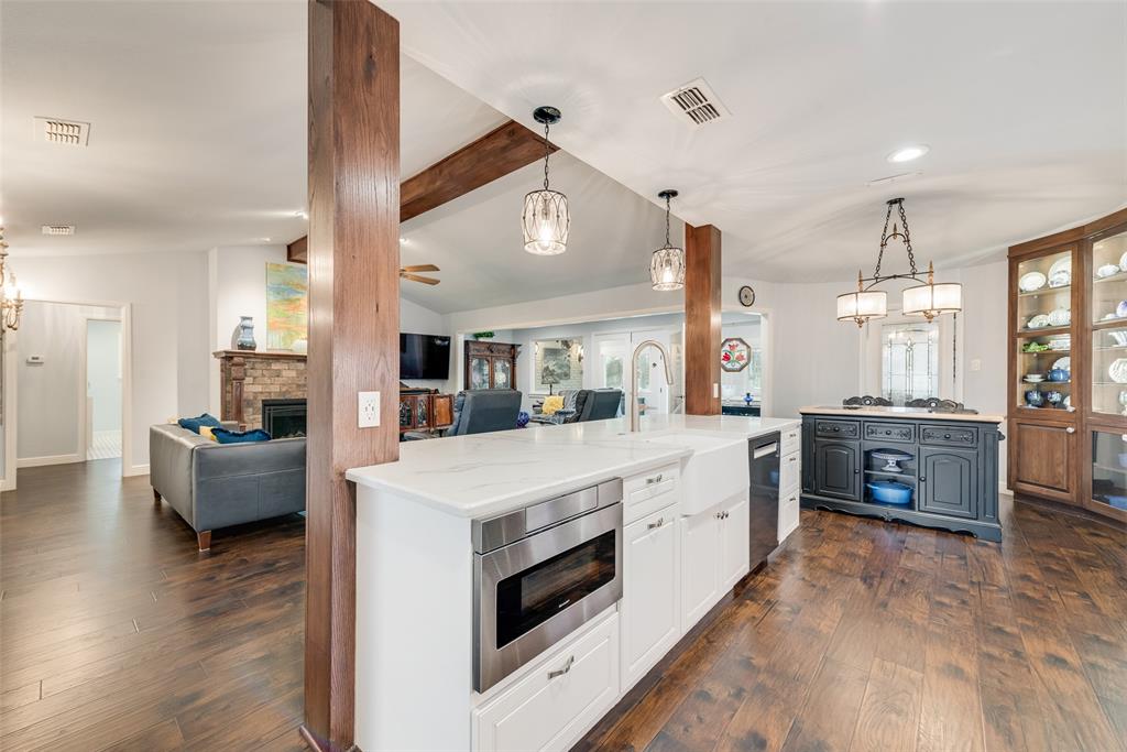 1607 Sparta Drive