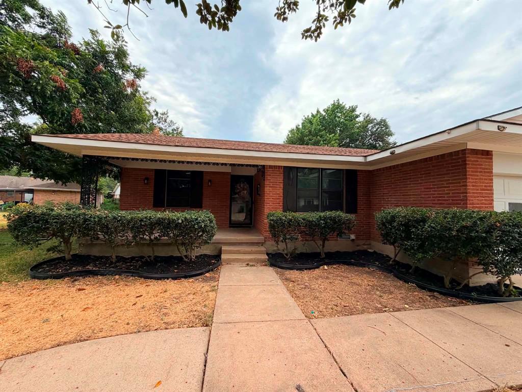 1314 Charleston Drive