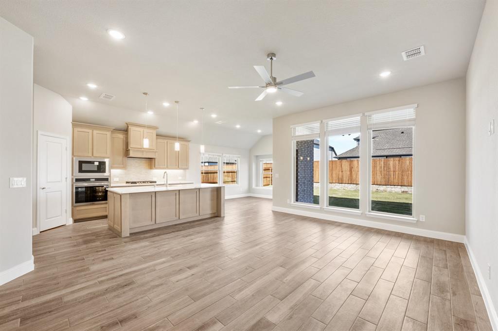 Sonoma Verde - Residential