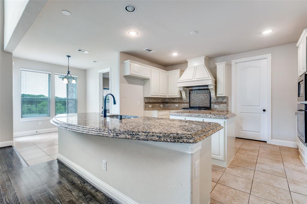 809 Frisco Hills Boulevard