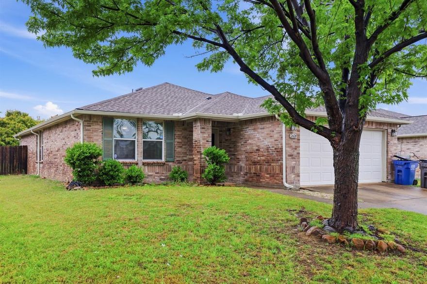 With a little TLC, this spacious single-story home in the heart of Little Elm could be the perfect place to call home. Conveniently located near great attractions and award-winning schools, this property offers both value and potential. The open kitchen provides ample cabinetry and a large walk-in pantry, flowing seamlessly into the living area—ideal for entertaining family and friends. The private primary suite is tucked away for added seclusion and features a generous walk-in closet and an en-suite bath with dual sinks, a garden tub, and a separate shower. Additional highlights include a functional, open layout. 

Step outside to an oversized backyard with a covered patio—perfect for relaxing or hosting gatherings. Enjoy access to the community pool and close proximity to Lewisville Lake, offering plenty of outdoor recreation opportunities. 

This home delivers comfort, space, and location at an incredible value—

YOU CAN GET INTO THIS ONE LESS THAN YOU CAN A RENTAL...What's Stopping You NOW!!! 

Let Me Know! Don’t miss this opportunity—schedule your showing today!


****Showings to start May 1st showing from 6pm to 8pm Monday - Friday Sat -Sun 11am to 6pm all showing must have a 2 hour notice or ok from Mr. Blue. Please send Proof of Funds or Lenders conditional approval for showings. We do have offers on it now and we are asking for highest and best by Sun May 3rd at 6 pm****