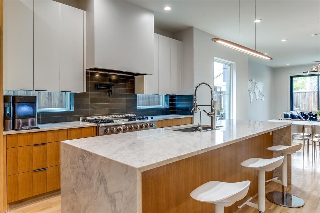 Llano Place - Residential