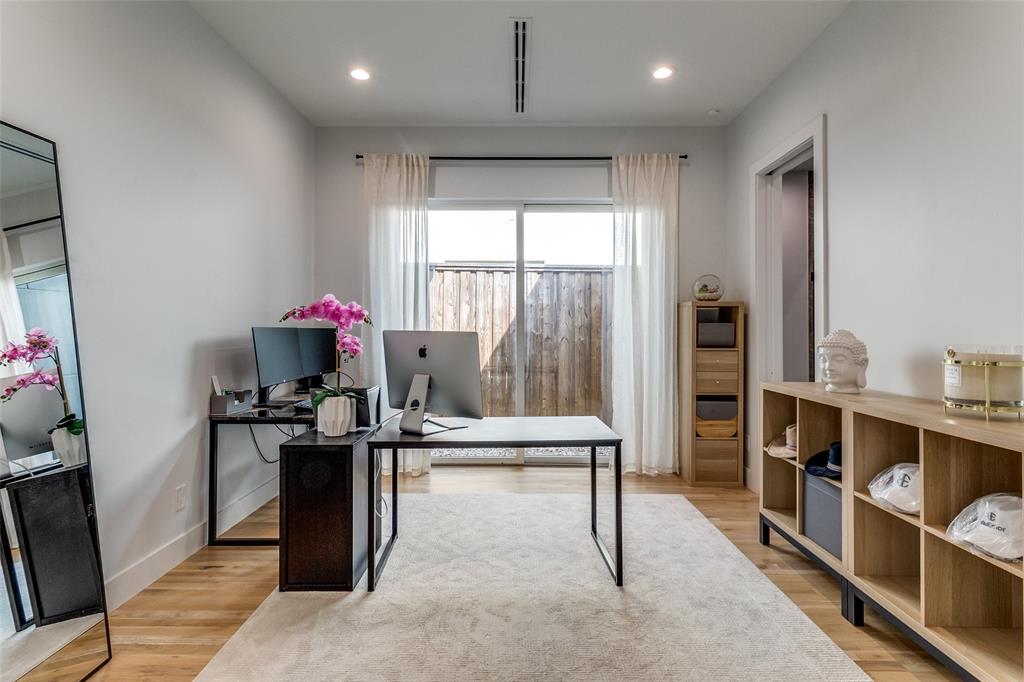 Llano Place - Residential