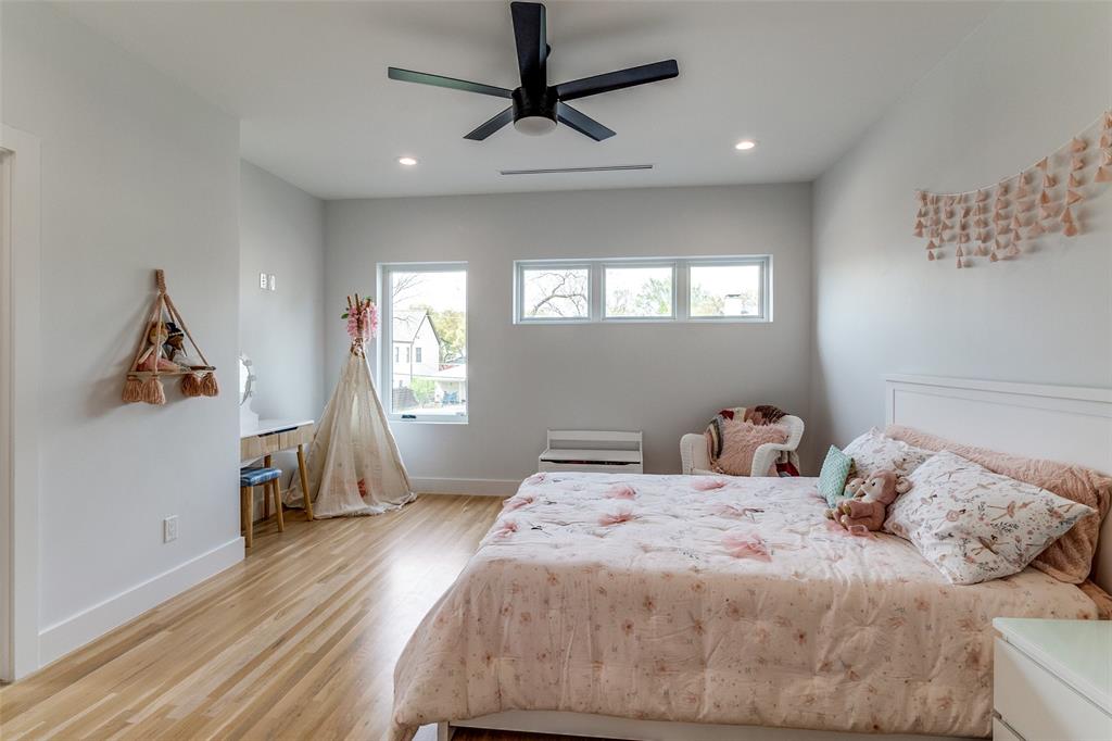 Llano Place - Residential