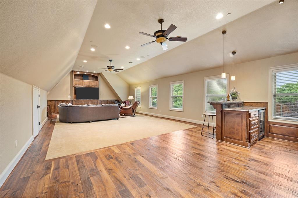 Castleton Manor - Residential