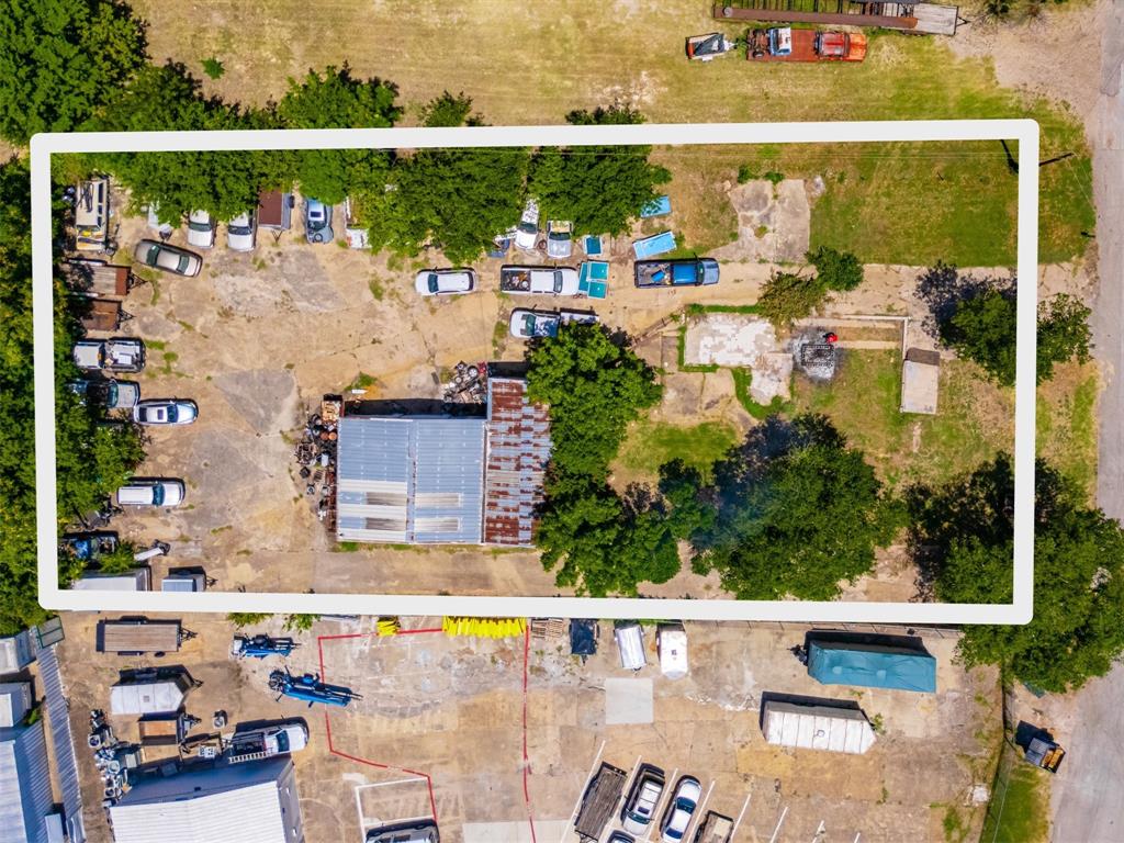 1211 Crestdell Drive