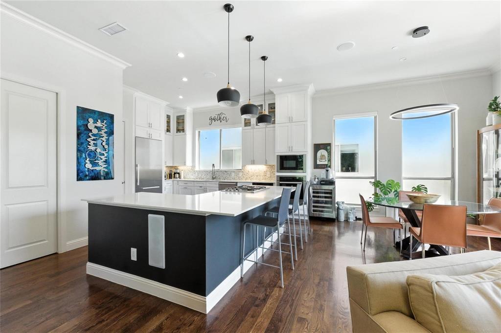 BROWNSTONES OF LAS COLINAS - Residential Lease