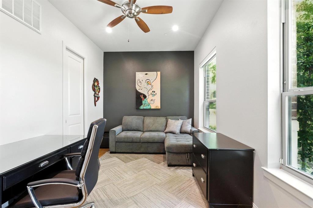 BROWNSTONES OF LAS COLINAS - Residential Lease