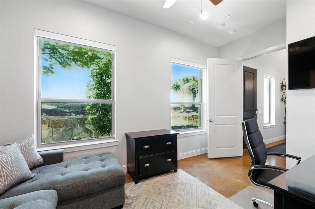 BROWNSTONES OF LAS COLINAS - Residential Lease