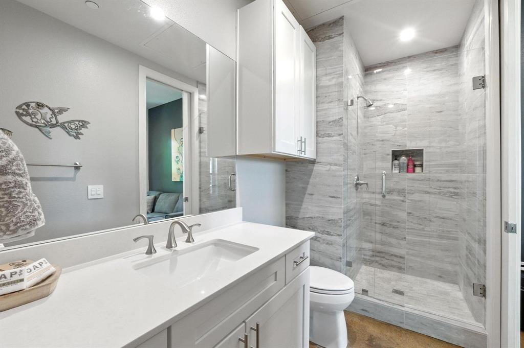 BROWNSTONES OF LAS COLINAS - Residential Lease