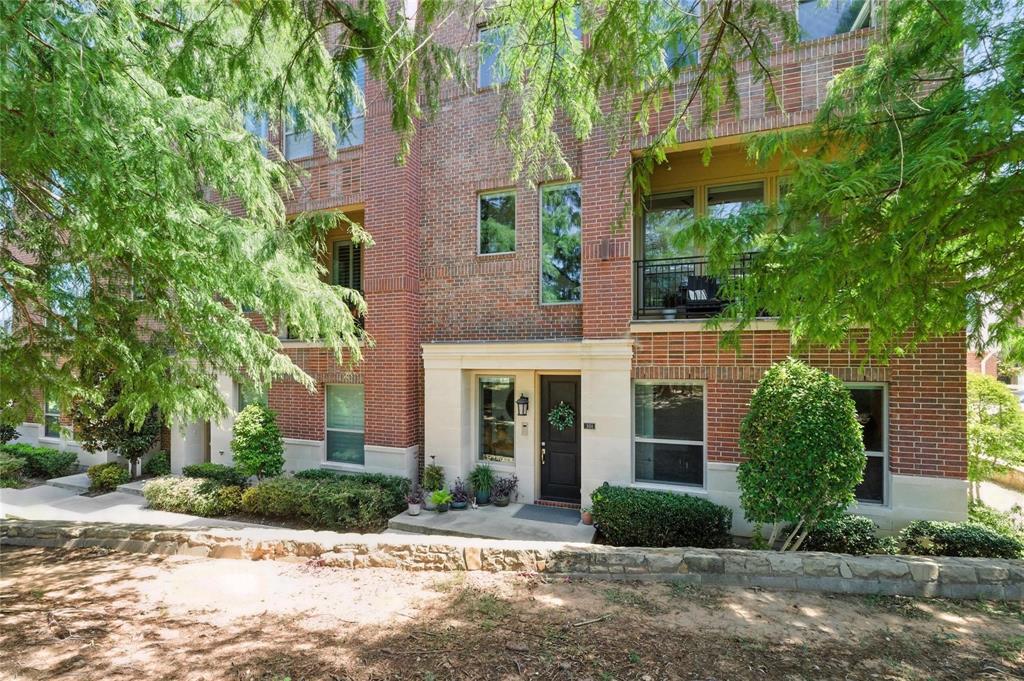 BROWNSTONES OF LAS COLINAS - Residential Lease