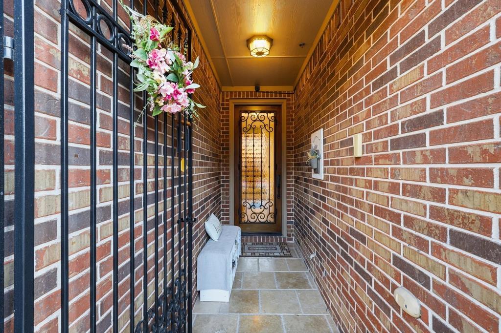 13641 Cobblestone Drive